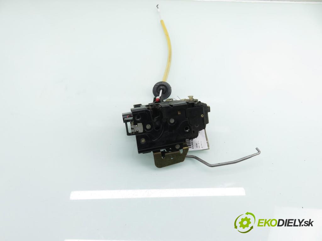 AUDI A2 (8Z0) HB 2001 55,00 1.4 - AUA 1390,00 zámok