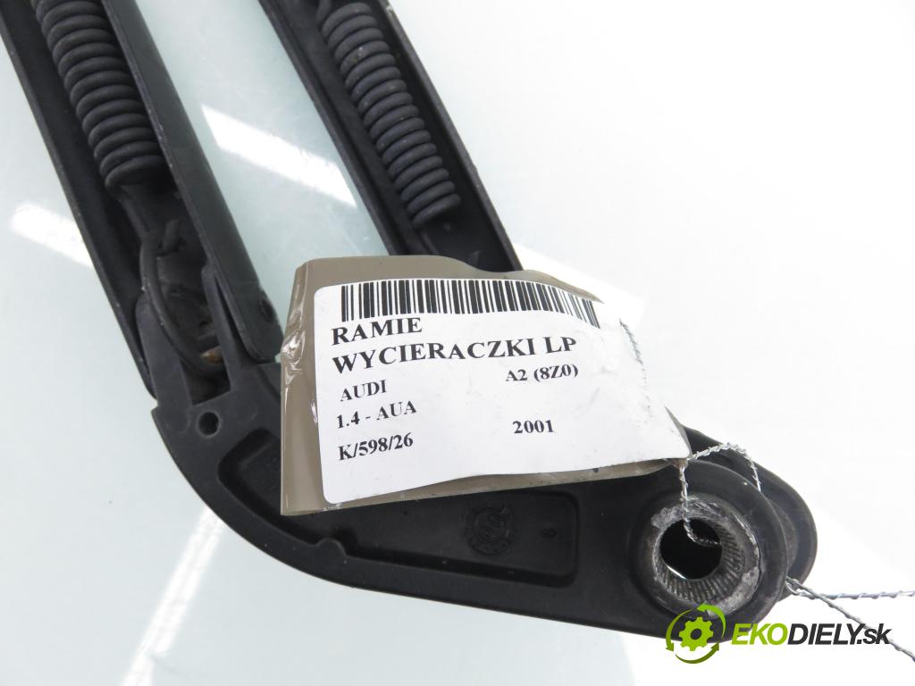 AUDI A2 (8Z0) HB 2001 55,00 1.4 - AUA 1390,00 RAMENO: stierače LP 8Z1955407