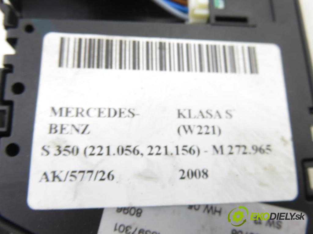 MERCEDES-BENZ KLASA S (W221) SEDAN 2008 200,00 S 350 (221.056, 221.156) - M 272.965 3498,00 prepínač ovládania SEDADLO: A2218708458