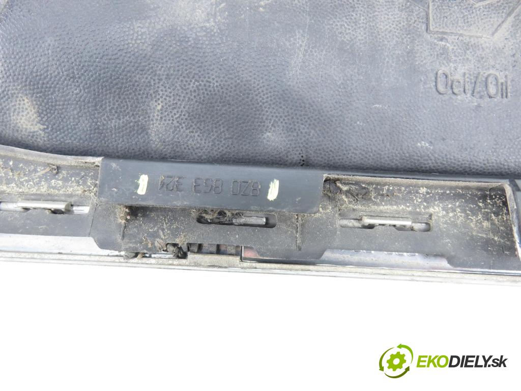 AUDI A2 (8Z0) HB 2001 55,00 1.4 - AUA 1390,00 Mriežka / maska 8Z0853692 ; 8Z0853321