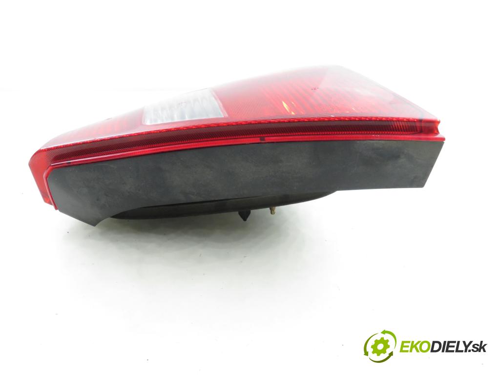 RENAULT THALIA I (LB0/1/2_) SEDAN 2001 55,00 1.4 - K7J 700 1390,00 Svetlo pravé zadné