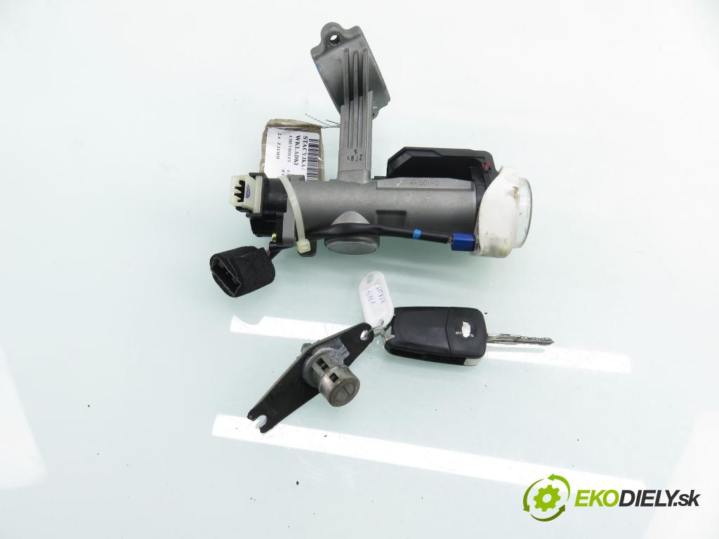 CHEVROLET CAPTIVA (C100, C140) SUV 2012 137,00 2.4 186 - LE9 2384,00 spinačka / zámky 95919456 ; 5256101300