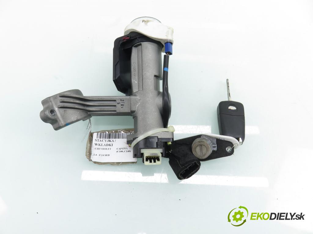 CHEVROLET CAPTIVA (C100, C140) SUV 2012 137,00 2.4 186 - LE9 2384,00 spinačka / zámky 95919456 ; 5256101300