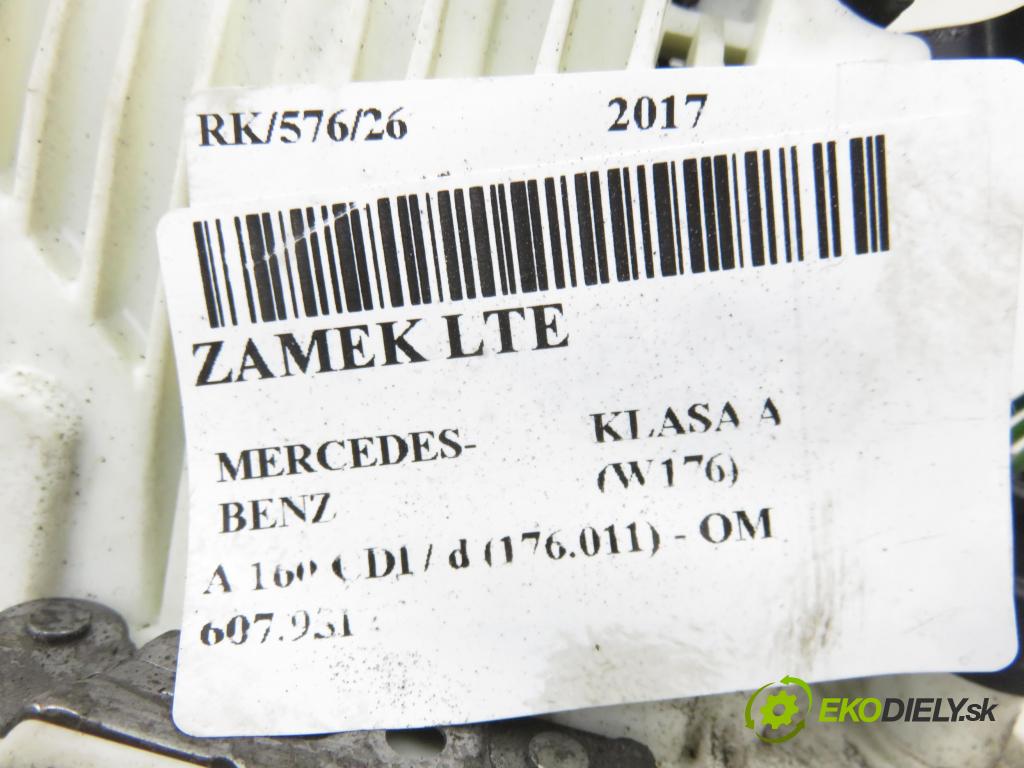 MERCEDES-BENZ KLASA A (W176) HB 2017 66,00 A 160 CDI / d (176.011) 90 - OM 607.951 1461,00 zámok A2047302735