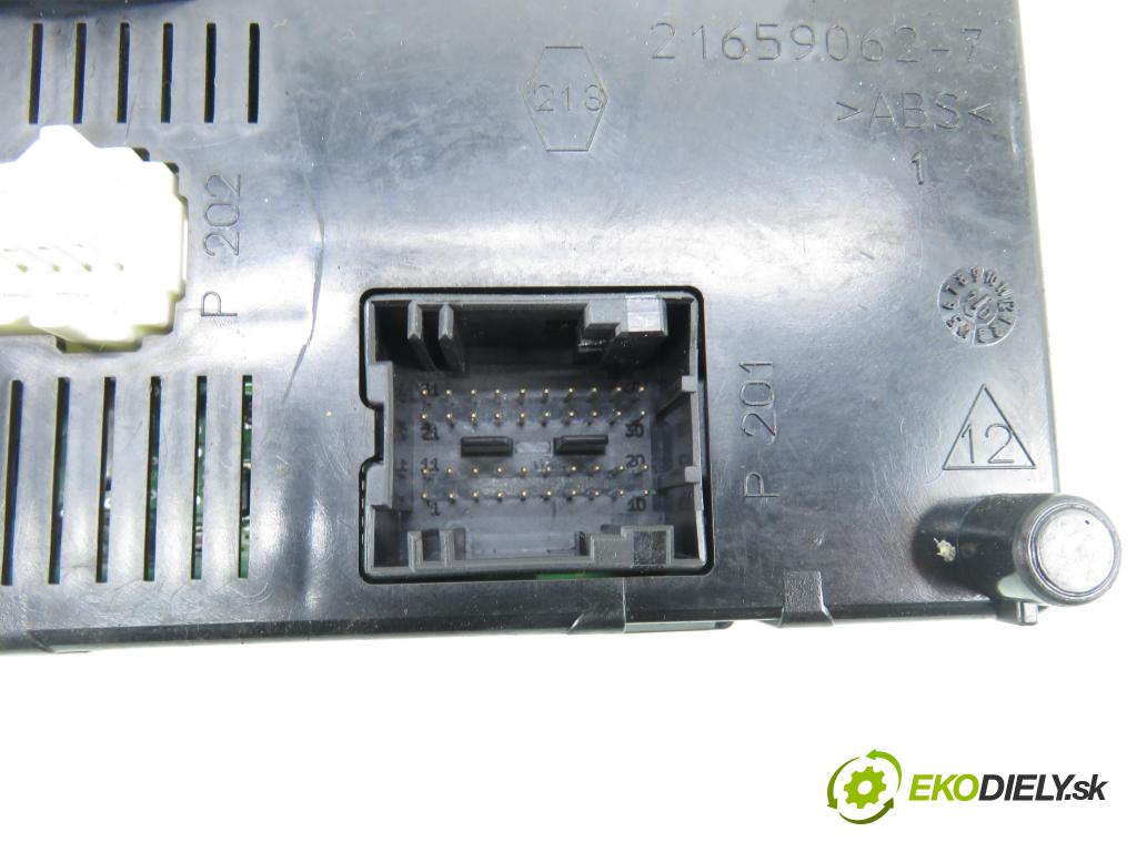 RENAULT CLIO II (BB_, CB_) HB 2004 55,00 1.2 16V (BB05, BB0W, BB11, BB27, BB2T, BB2U, BB2V, 1149,00 MODUL 8200311989