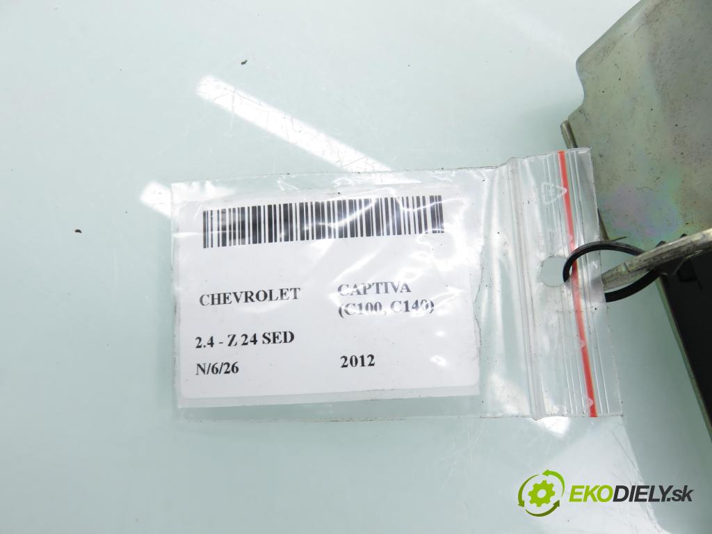 CHEVROLET CAPTIVA (C100, C140) SUV 2012 137,00 2.4 186 - LE9 2384,00 zámok okna dverí zadnej