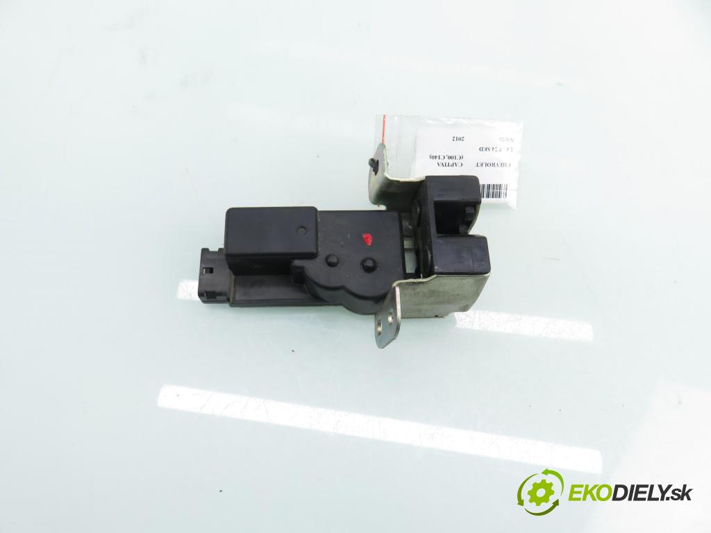 CHEVROLET CAPTIVA (C100, C140) SUV 2012 137,00 2.4 186 - LE9 2384,00 zámok okna dverí zadnej
