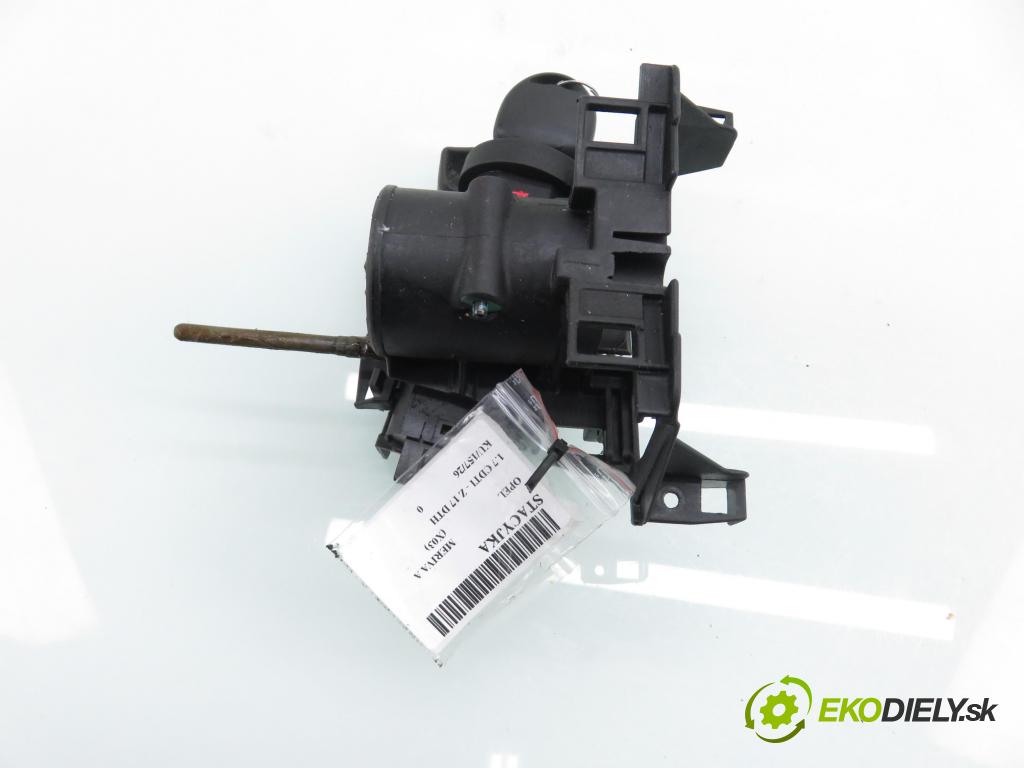 OPEL MERIVA A nadwozie wielkoprzestrzenne (MPV) (X03) HB 2004 74,00 1.7 CDTI 100 - Z 17 DTH 1686,00 spinačka 90589389 ; 13144390 (Spínacia skrinka)