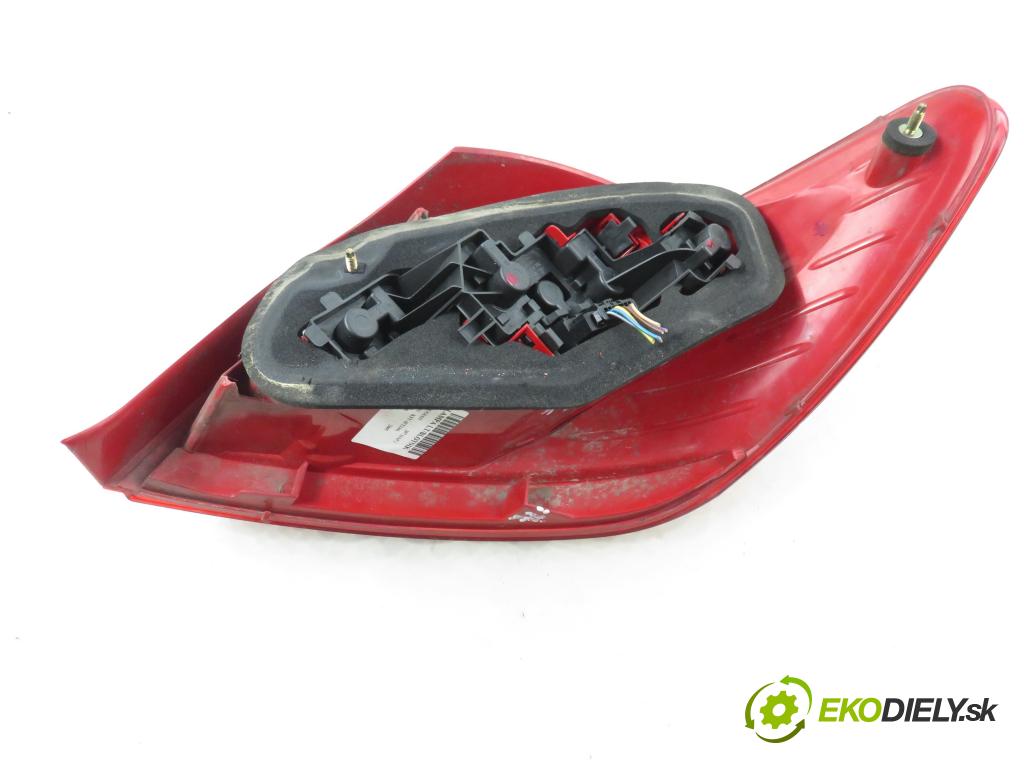 PEUGEOT 307 (3A/C) HB 2005 65,00 1.4 16V - KFU (ET3J4) 1360,00 Svetlo ľavé zadné 557676