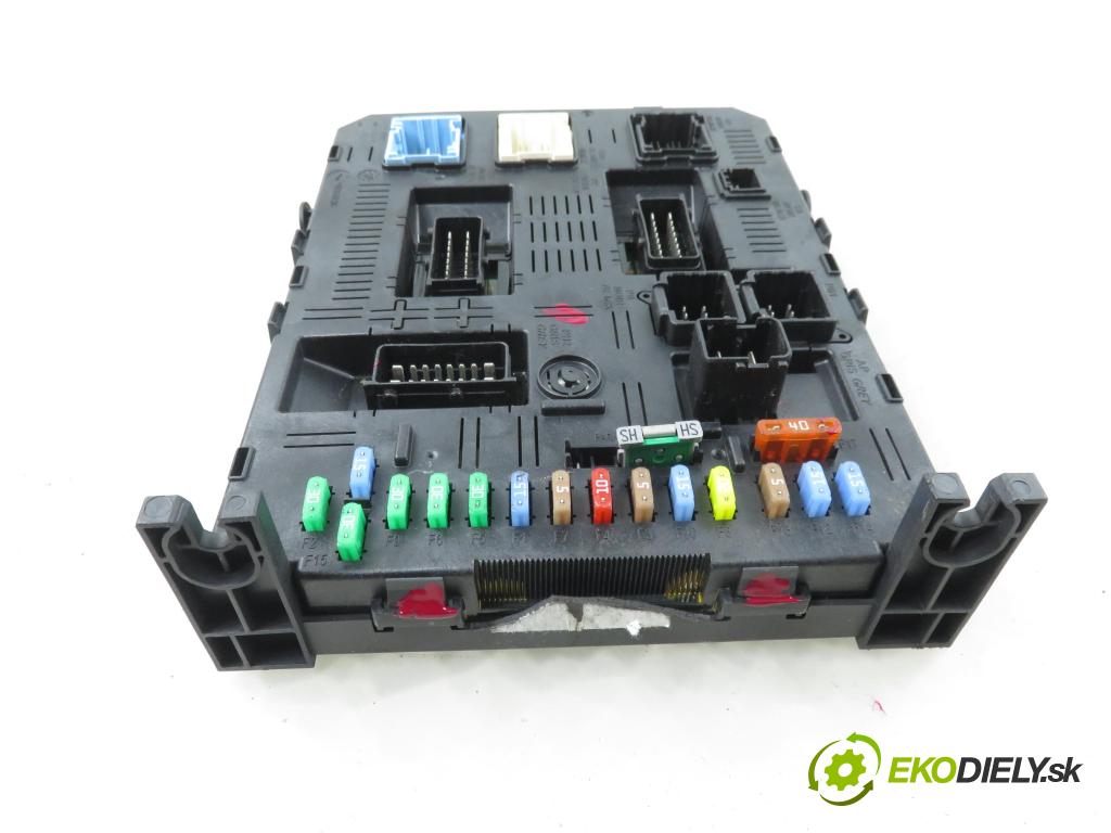 PEUGEOT 307 (3A/C) HB 2005 65,00 1.4 16V - KFU (ET3J4) 1360,00 MODUL BSI 281148373A ; 2167600315B ; 281133468A