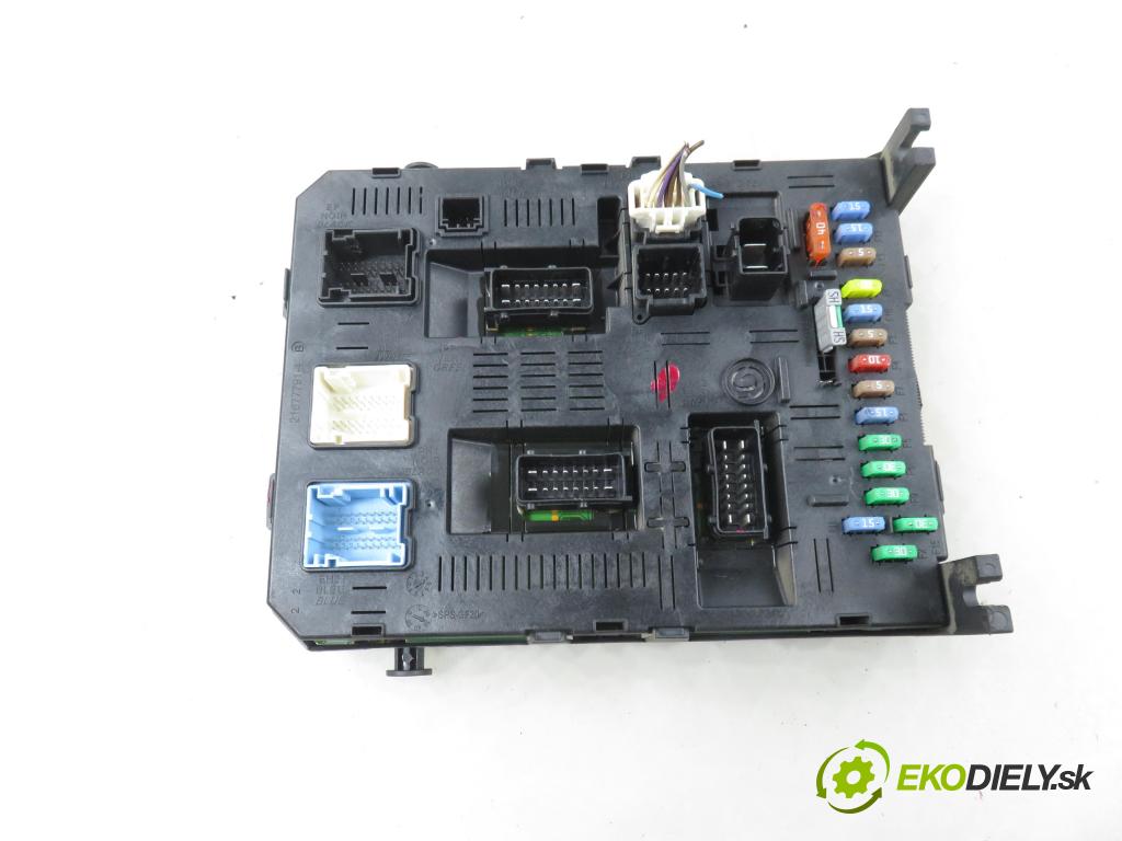 PEUGEOT 307 (3A/C) HB 2005 65,00 1.4 16V - KFU (ET3J4) 1360,00 MODUL BSI 281148373A ; 2167600315B ; 281133468A