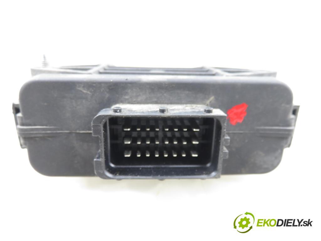 PEUGEOT 307 (3A/C) HB 2005 65,00 1.4 16V - KFU (ET3J4) 1360,00 Riadiaca jednotka LPG DE817010 ; 67R011002
