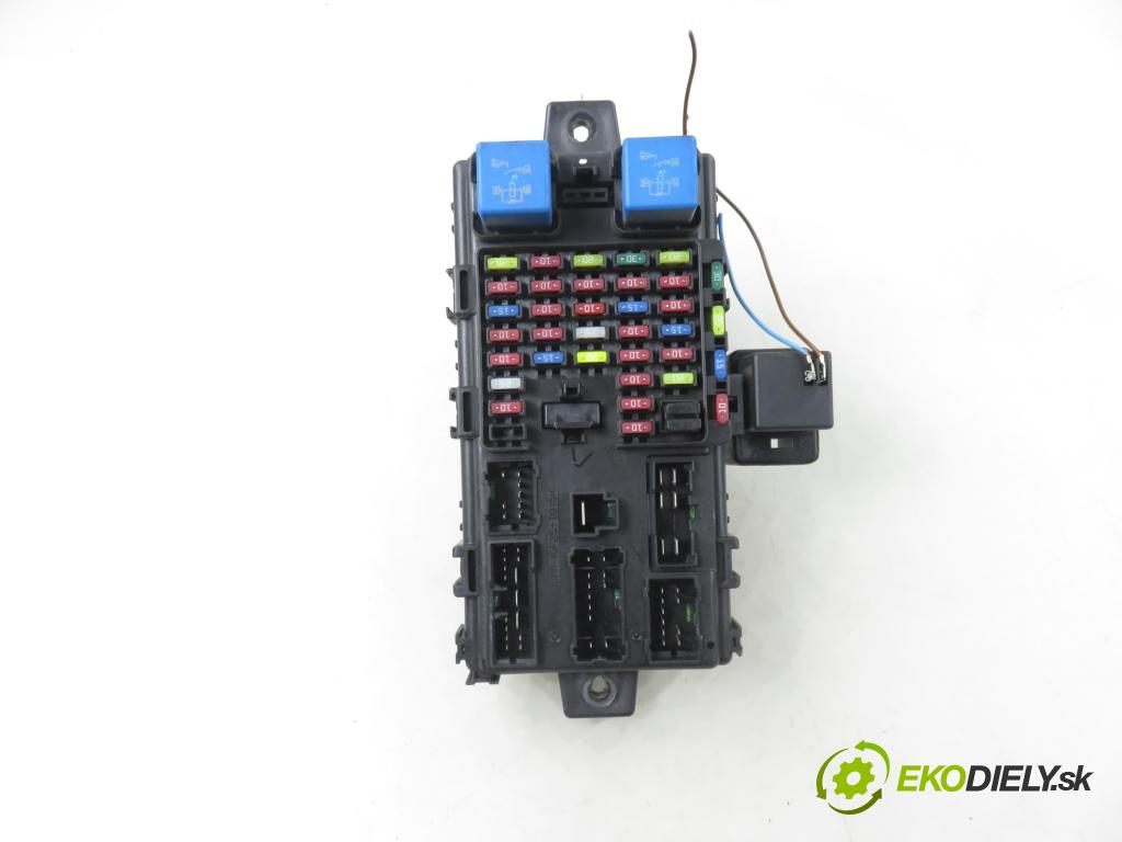HYUNDAI SANTA FÉ I (SM) SUV 2004 107,00 2.4 16V 146 - G4JS-G 2351,00 MODUL BSI 9118826105 ; 9540026501