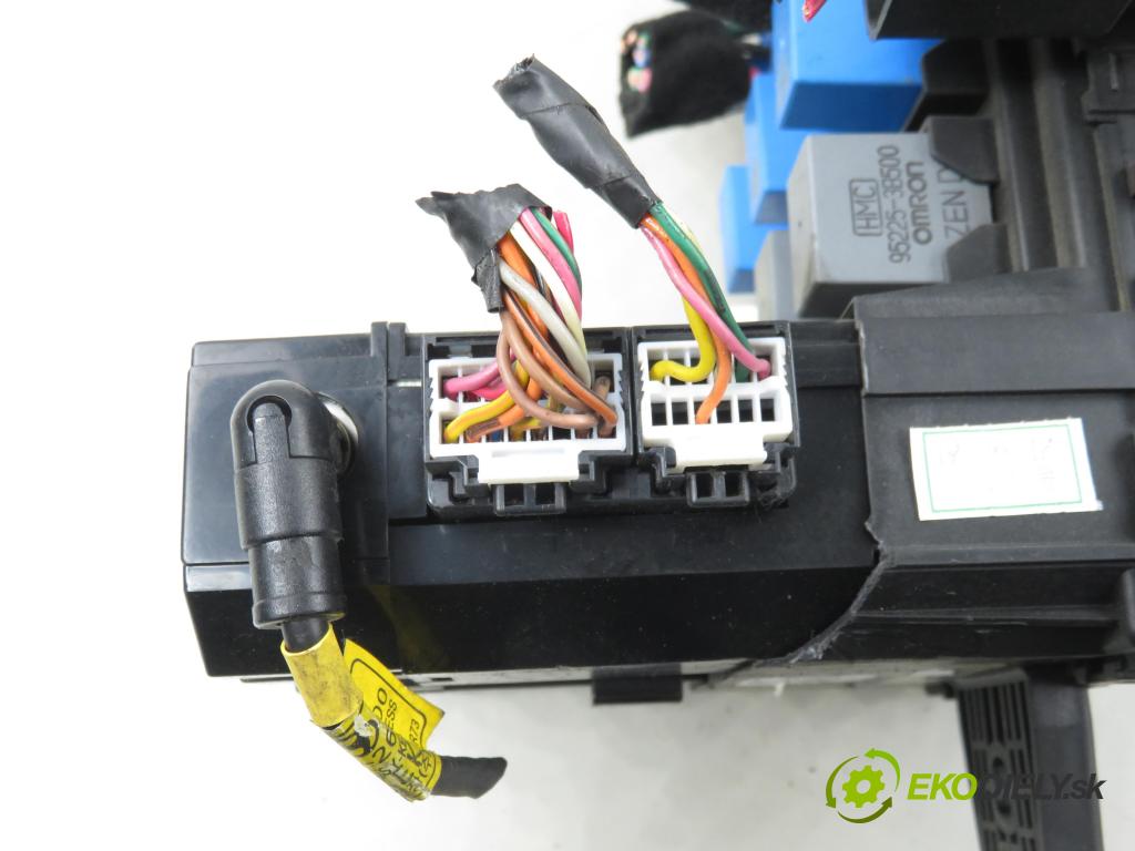 HYUNDAI SANTA FÉ I (SM) SUV 2004 107,00 2.4 16V 146 - G4JS-G 2351,00 MODUL BSI 9118826105 ; 9540026501