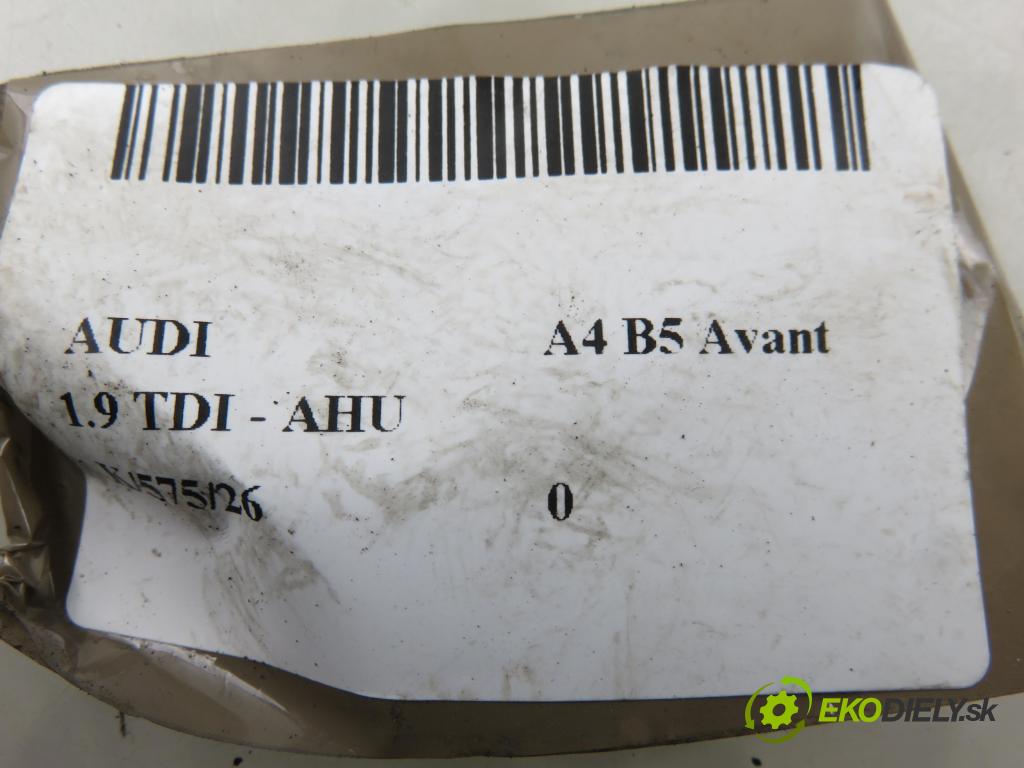 AUDI A4 Avant (8D5, B5) KOMBI 1998 66,00 1.9 TDI - AHU 1896,00 snímač hladiny paliva 8D0919673H