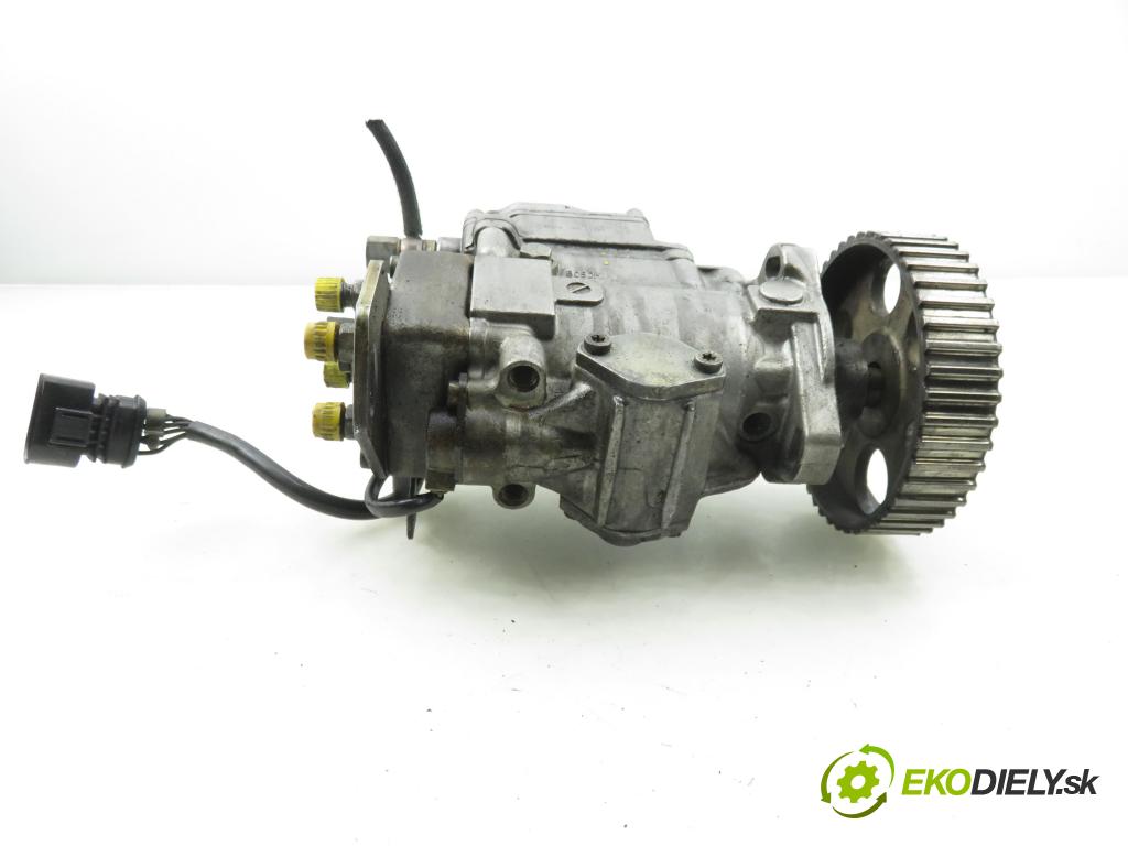 AUDI A4 Avant (8D5, B5) KOMBI 1999 66,00 1.9 TDI 90 1896,00 Pumpa vstrekovacia 0460404985 ; 028130110H (Vstrekovacie čerpadlo)