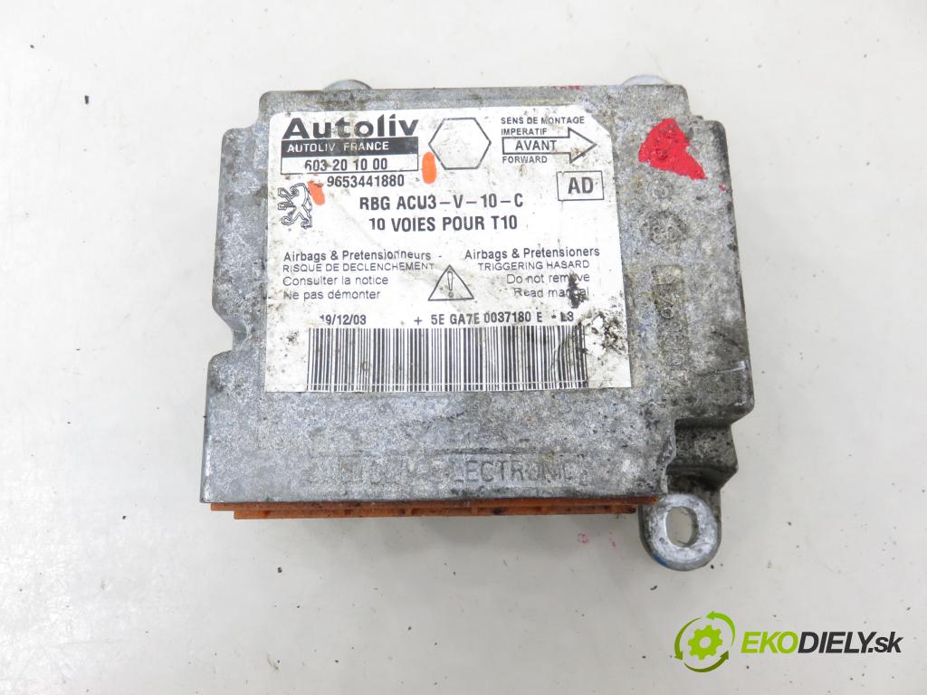 PEUGEOT 206 liftback (2A/C) HB 2004 440,00 1.1 i - HFX (TU1JP) 1124,00 MODUL air BAG 9653441880