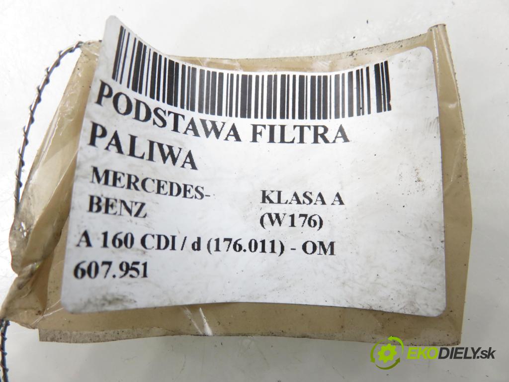 MERCEDES-BENZ KLASA A (W176) HB 2017 66,00 A 160 CDI / d (176.011) 90 - OM 607.951 1461,00 Obal filtra paliva A6420906552