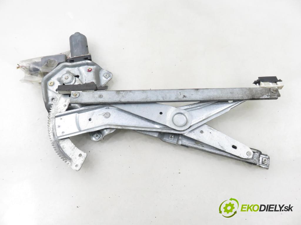 TOYOTA COROLLA Liftback (_E11_) LIFTBACK 2000 71,00 1.4 VVTi 97 - 4ZZ-FE 1398,00 mechanismus oken 0130821908