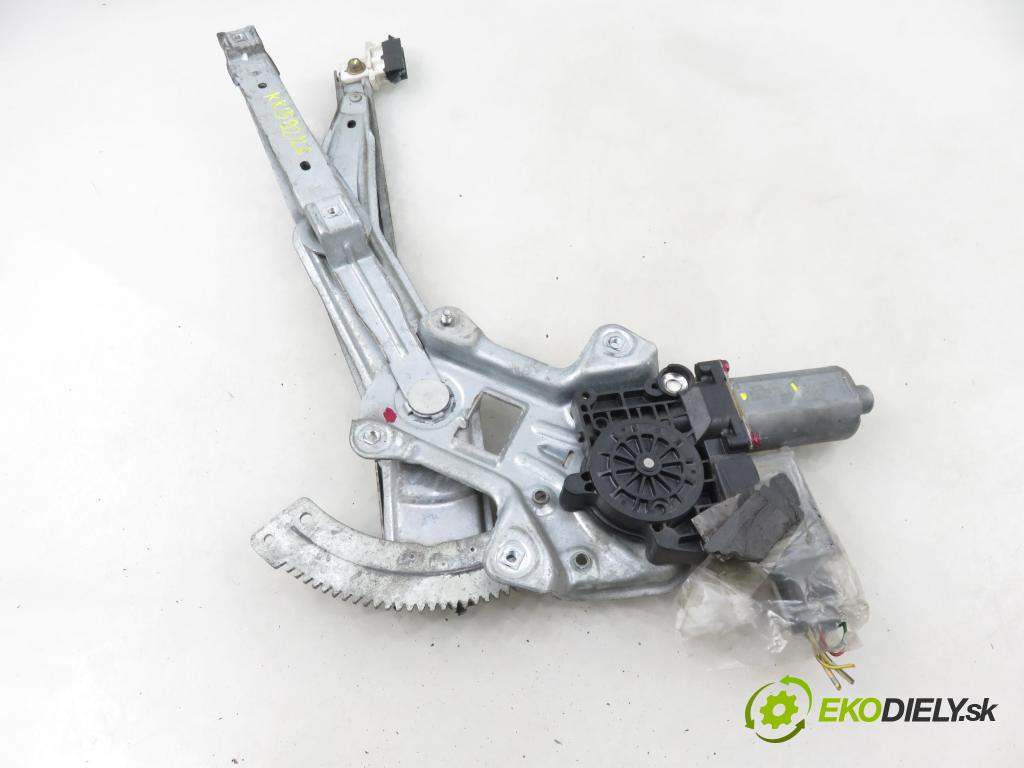TOYOTA COROLLA Liftback (_E11_) LIFTBACK 2000 71,00 1.4 VVTi 97 - 4ZZ-FE 1398,00 mechanismus oken 0130821908