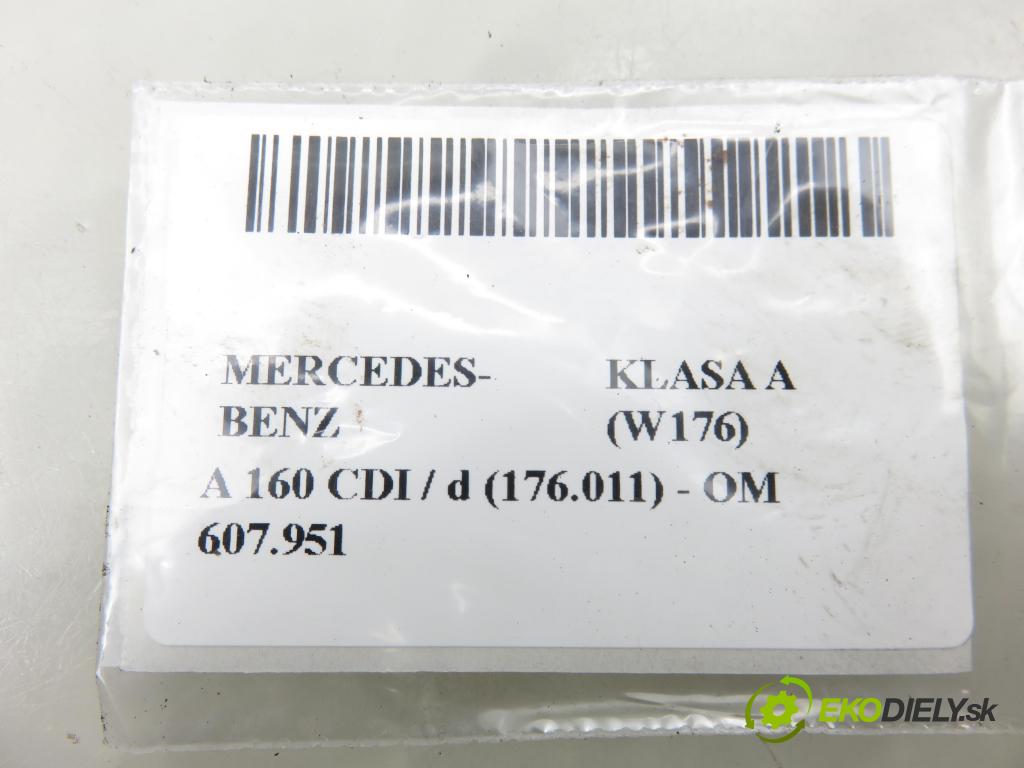 MERCEDES-BENZ KLASA A (W176) HB 2017 66,00 A 160 CDI / d (176.011) 90 - OM 607.951 1461,00 Záves kapoty L 