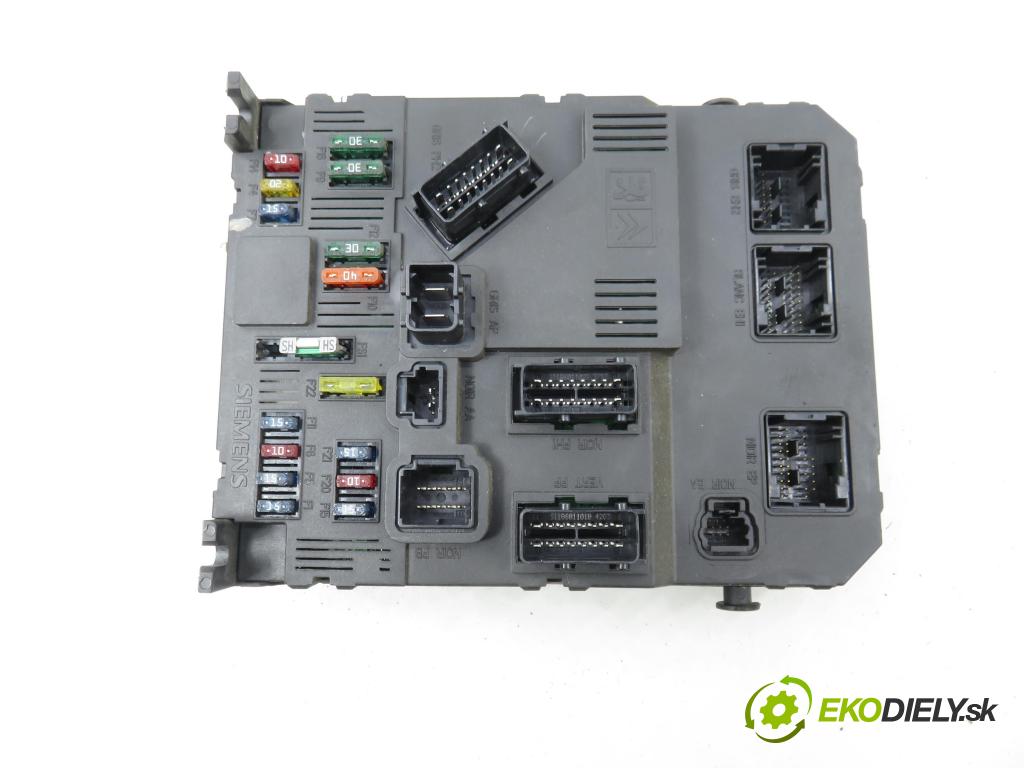 PEUGEOT 206 liftback (2A/C) HB 2004 440,00 1.1 i - HFX (TU1JP) 1124,00 MODUL BSI S118085120C ; 9652474880