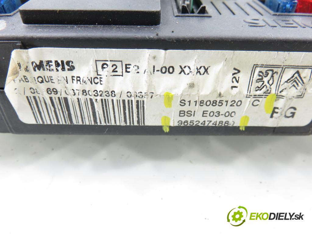 PEUGEOT 206 liftback (2A/C) HB 2004 440,00 1.1 i - HFX (TU1JP) 1124,00 MODUL BSI S118085120C ; 9652474880