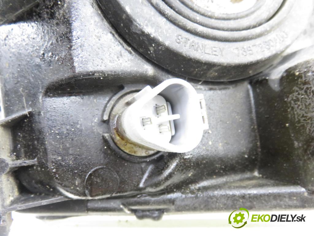 TOYOTA COROLLA Verso (ZER_, ZZE12_, R1_) VAN 2004 85,00 2.0 D-4D (CUR10_) - 1CD-FTV 1995,00 Svetlo PP