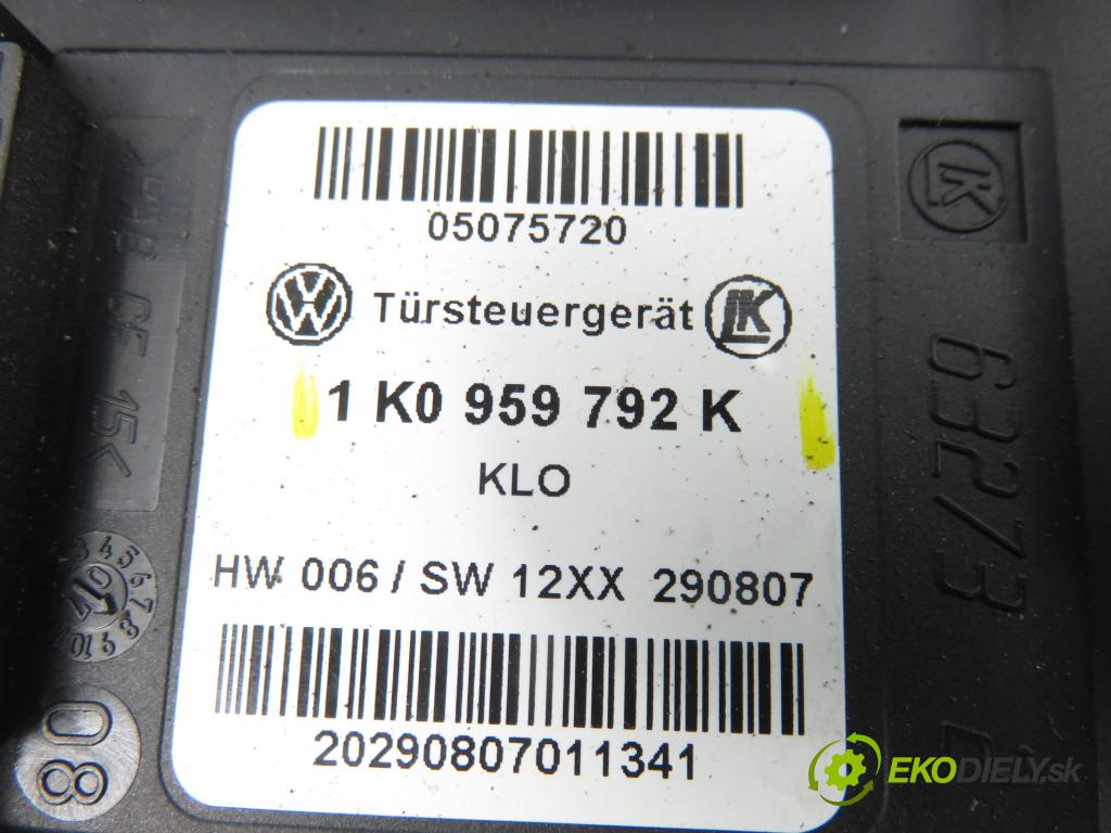 VW GOLF V (1K1) HB 2007 77,00 1.9 TDI - BLS 1896,00 Mechanizmus okien 1K0959702N ; 1K0959792K ; 1K4837402T