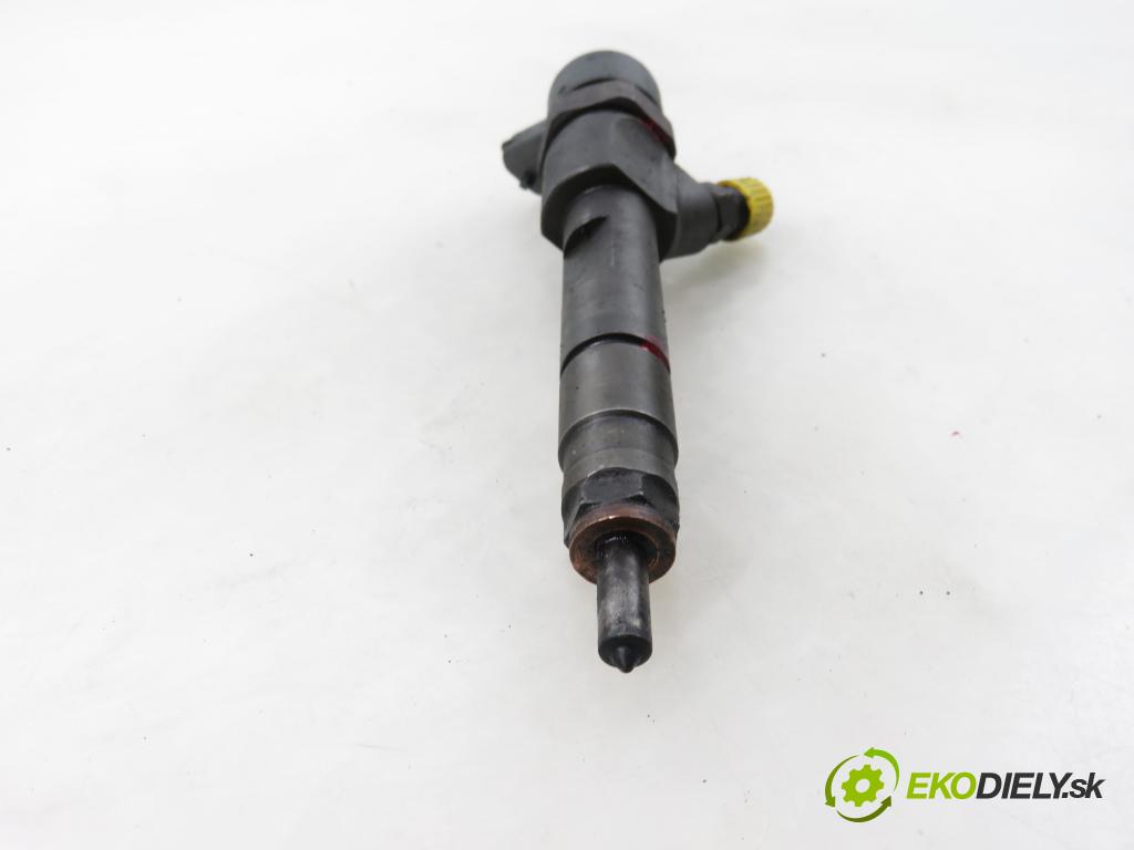 RENAULT ESPACE IV (JK0/1_) VAN 2005 85,00 1.9 dCi 116 - F9Q 820 1870,00 vstrekovač 8200100272 ; 0445110110B (Vstrekovač paliva)