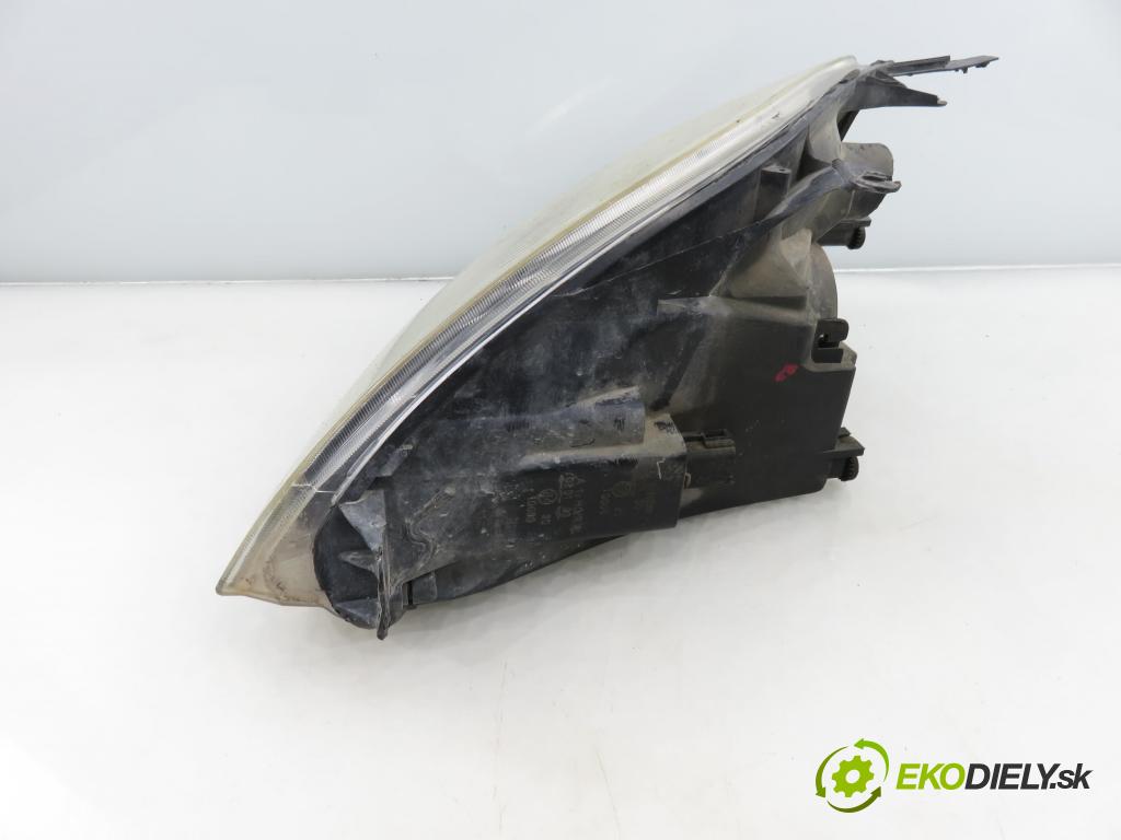 FORD FIESTA V (JH_, JD_) HB 2004 50,00 1.4 TDCi 68 - F6JB 1399,00 Svetlo PP