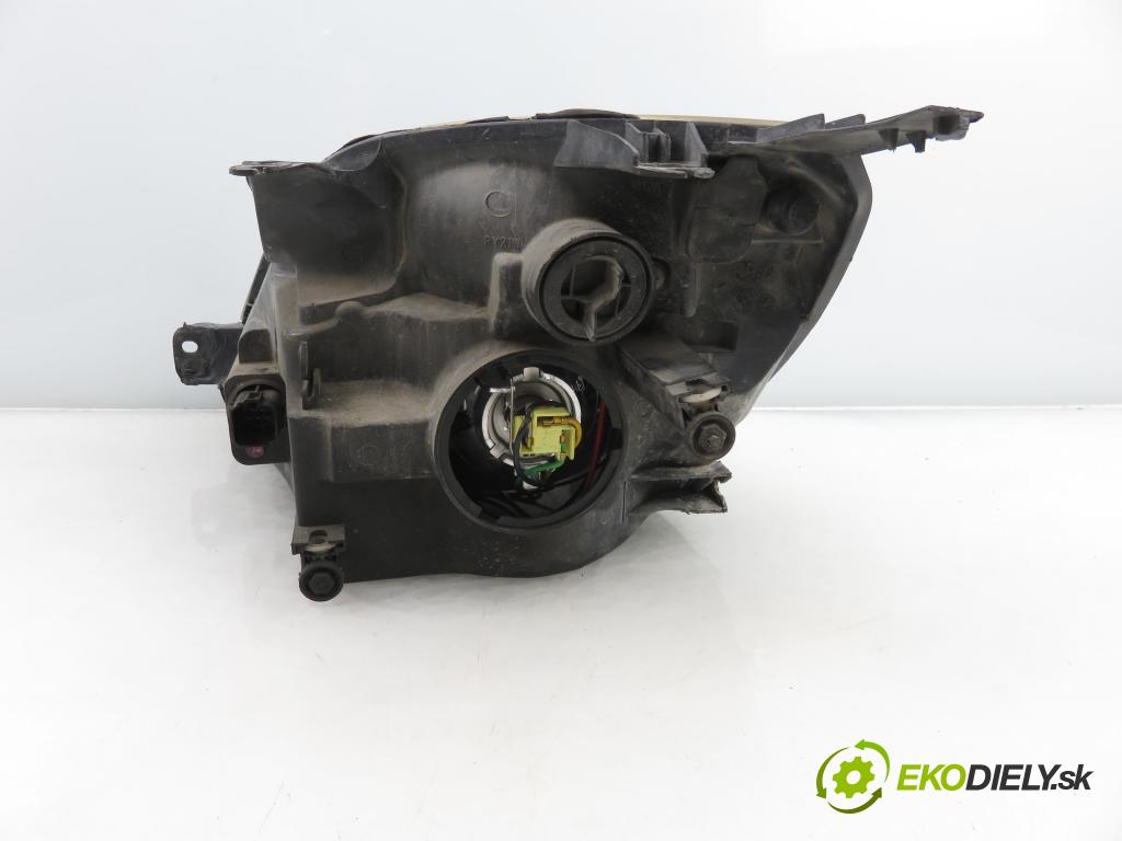 FORD FIESTA V (JH_, JD_) HB 2004 50,00 1.4 TDCi 68 - F6JB 1399,00 Svetlo PP