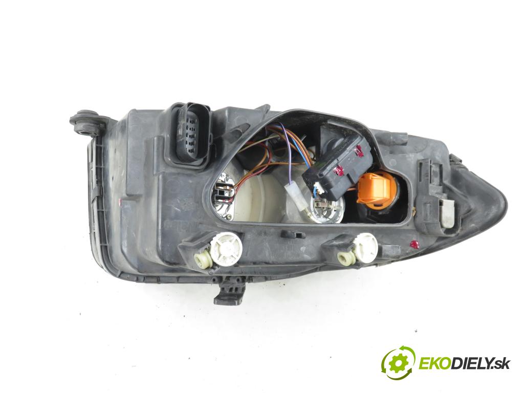 AUDI A2 (8Z0) HB 2001 55,00 1.4 - AUA 1390,00 Svetlo LP 8Z0941003