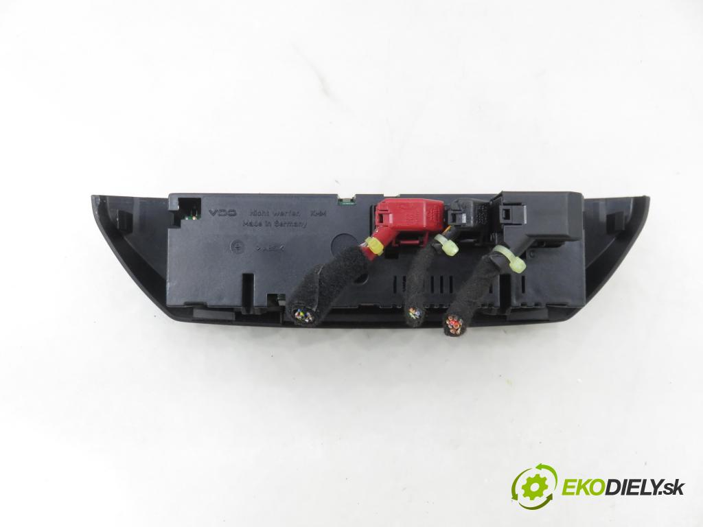 VW POLO (9N_) HB 2002 55,00 1.4 16V 75 - BBY 1390,00 Panel kúrenia KLIMATRONIK 6Q0907044A