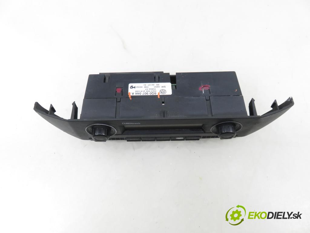 VW POLO (9N_) HB 2002 55,00 1.4 16V 75 - BBY 1390,00 Panel kúrenia KLIMATRONIK 6Q0907044A