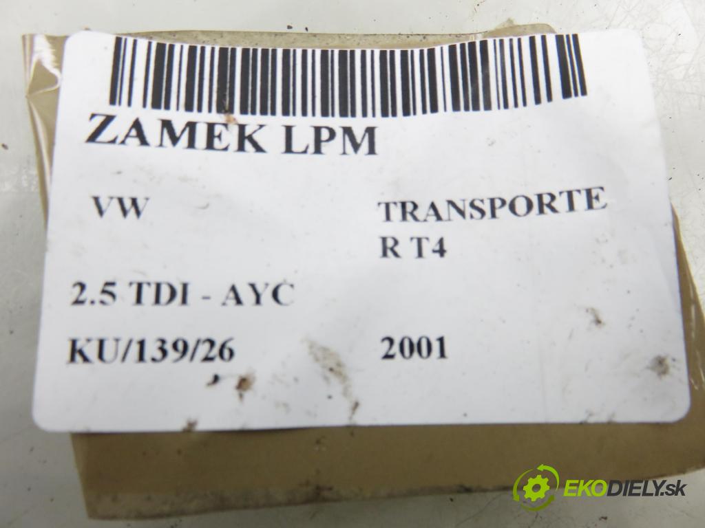 VW TRANSPORTER IV Autobus (70XB, 70XC, 7DB, 7DW, 7DK) BUS 2001 75,00 2.5 TDI - AYC 2461,00 zámok 701837015D