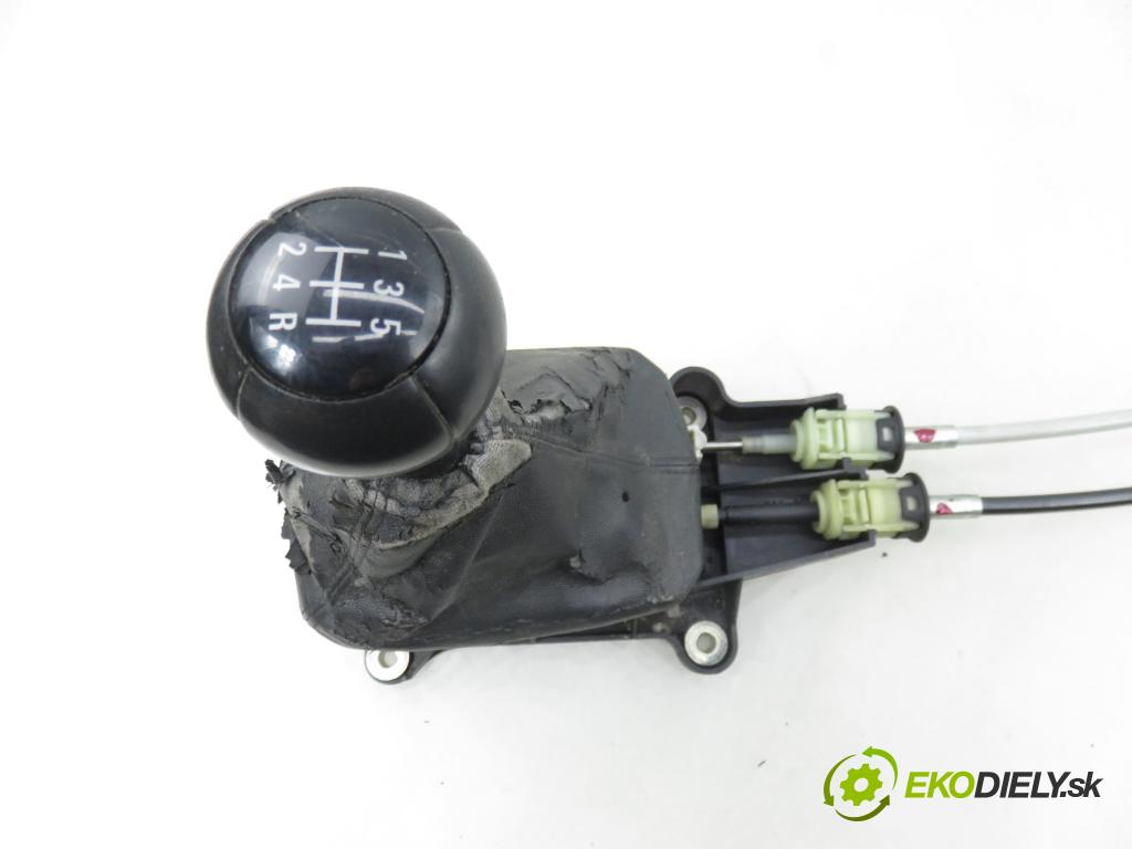 OPEL MERIVA A nadwozie wielkoprzestrzenne (MPV) (X03) HB 2004 74,00 1.7 CDTI 100 - Z 17 DTH 1686,00 ZVEDÁK: 55353676JN ; 55353676