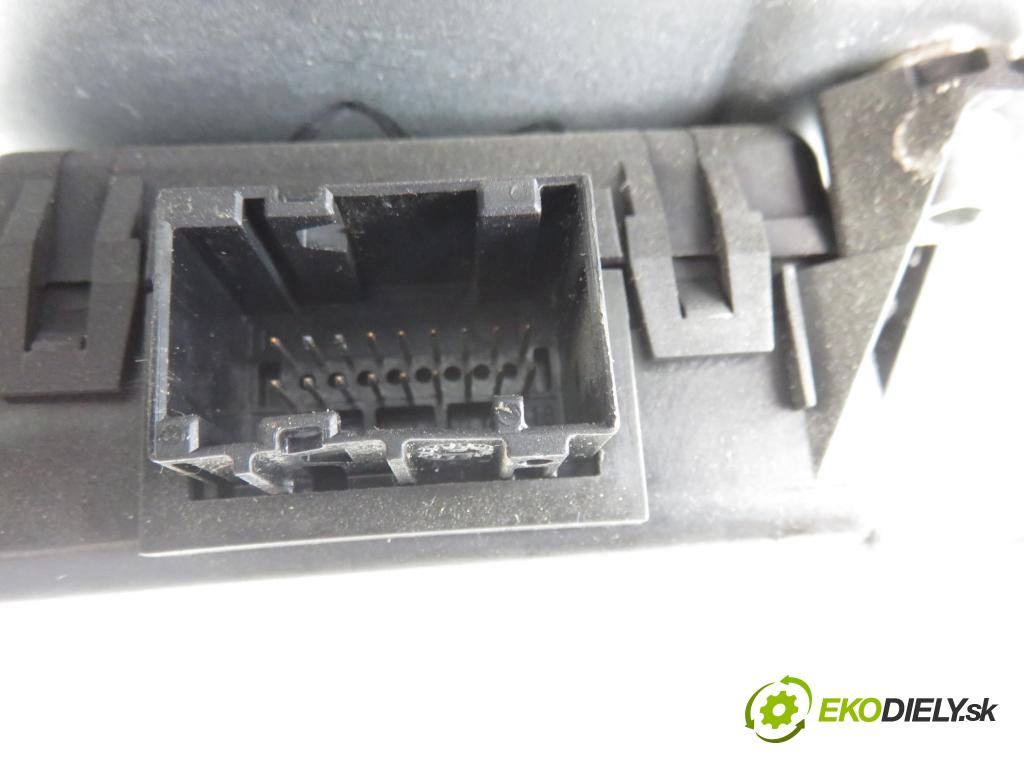 FIAT STILO Multi Wagon (192_) KOMBI 2004 66,00 1.4 16V - 192 B2.000 1368,00 Mechanizmus okien 50002603 ; 9030192