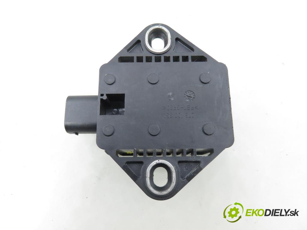TOYOTA COROLLA Verso (ZER_, ZZE12_, R1_) VAN 2004 85,00 2.0 D-4D (CUR10_) - 1CD-FTV 1995,00 Snímač ESP 0265005273 ; 8919305020