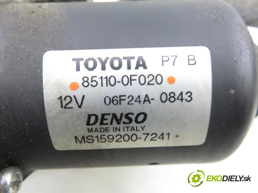 TOYOTA COROLLA Verso (ZER_, ZZE12_, R1_) VAN 2004 85,00 2.0 D-4D (CUR10_) - 1CD-FTV 1995,00 Motorček stieračov 851100F020