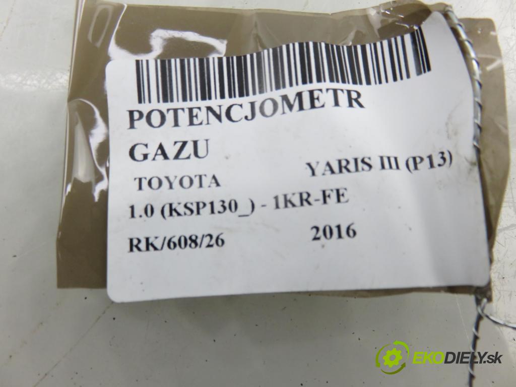 TOYOTA YARIS (_P13_) HB 2016 51,00 1.0 (KSP130_) 69 - 1KR-FE 998,00 Potenciometer plynu 781100D110 (Potenciometer plynového pedálu)