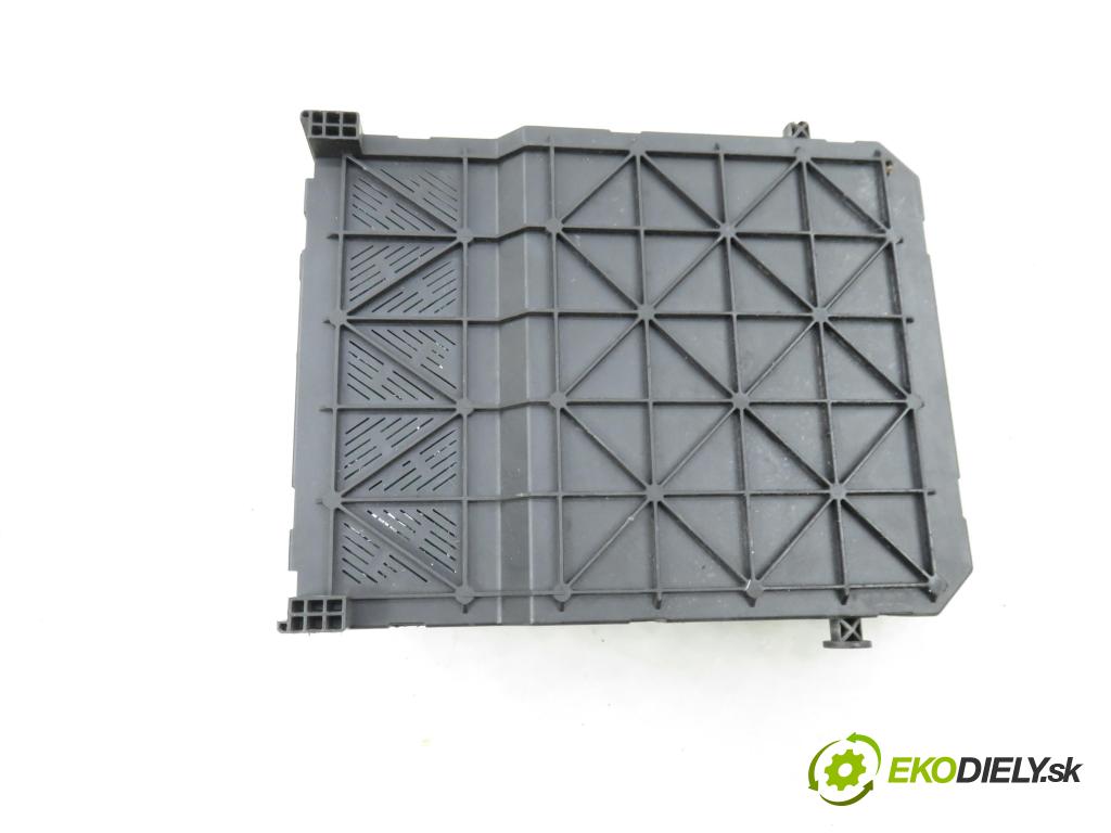 CITROEN C3 I (FC_) HB 2005 50,00 1.4 HDi - 8HZ (DV4TD) 1398,00 MODUL BSI S118085200L ; 9653667380