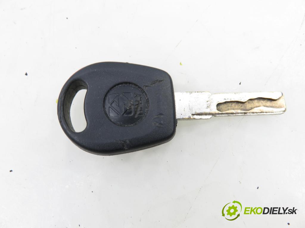 VW GOLF IV (1J1) HB 2003 74,00 1.9 TDI PD 101 - AXR 1896,00 spinačka 4B0905851C (Spínacia skrinka)