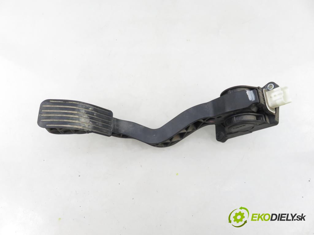 CITROEN C3 I (FC_) HB 2005 50,00 1.4 HDi - 8HZ (DV4TD) 1398,00 Potenciometer plynu 0260752251 ; 9646702180 ; F00C3E2429 (Potenciometer plynového pedálu)
