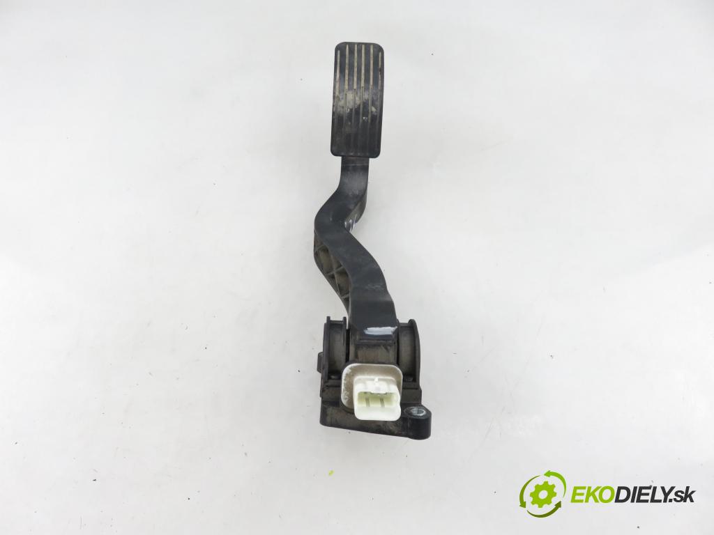 CITROEN C3 I (FC_) HB 2005 50,00 1.4 HDi - 8HZ (DV4TD) 1398,00 Potenciometer plynu 0260752251 ; 9646702180 ; F00C3E2429 (Potenciometer plynového pedálu)