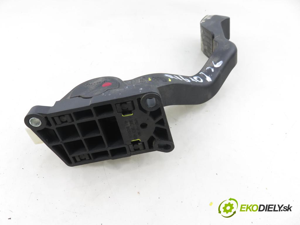CITROEN C3 I (FC_) HB 2005 50,00 1.4 HDi - 8HZ (DV4TD) 1398,00 Potenciometer plynu 0260752251 ; 9646702180 ; F00C3E2429 (Potenciometer plynového pedálu)