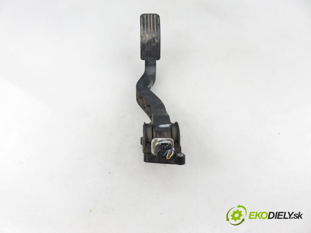 CITROEN C3 I (FC_) HB 2005 50,00 1.4 HDi - 8HZ (DV4TD) 1398,00 Potenciometer plynu 0260752251 ; 9646702180 ; F00C3E2429 (Potenciometer plynového pedálu)