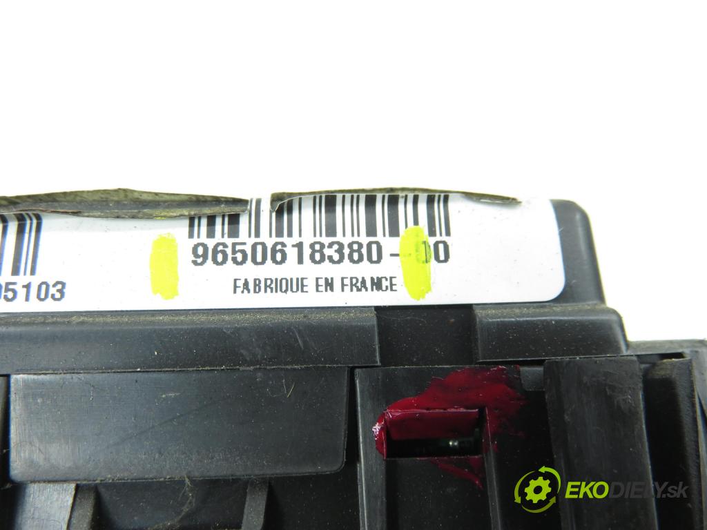 CITROEN C3 I (FC_) HB 2005 50,00 1.4 HDi - 8HZ (DV4TD) 1398,00 MODUL BSM T118470004L ; 9650618380