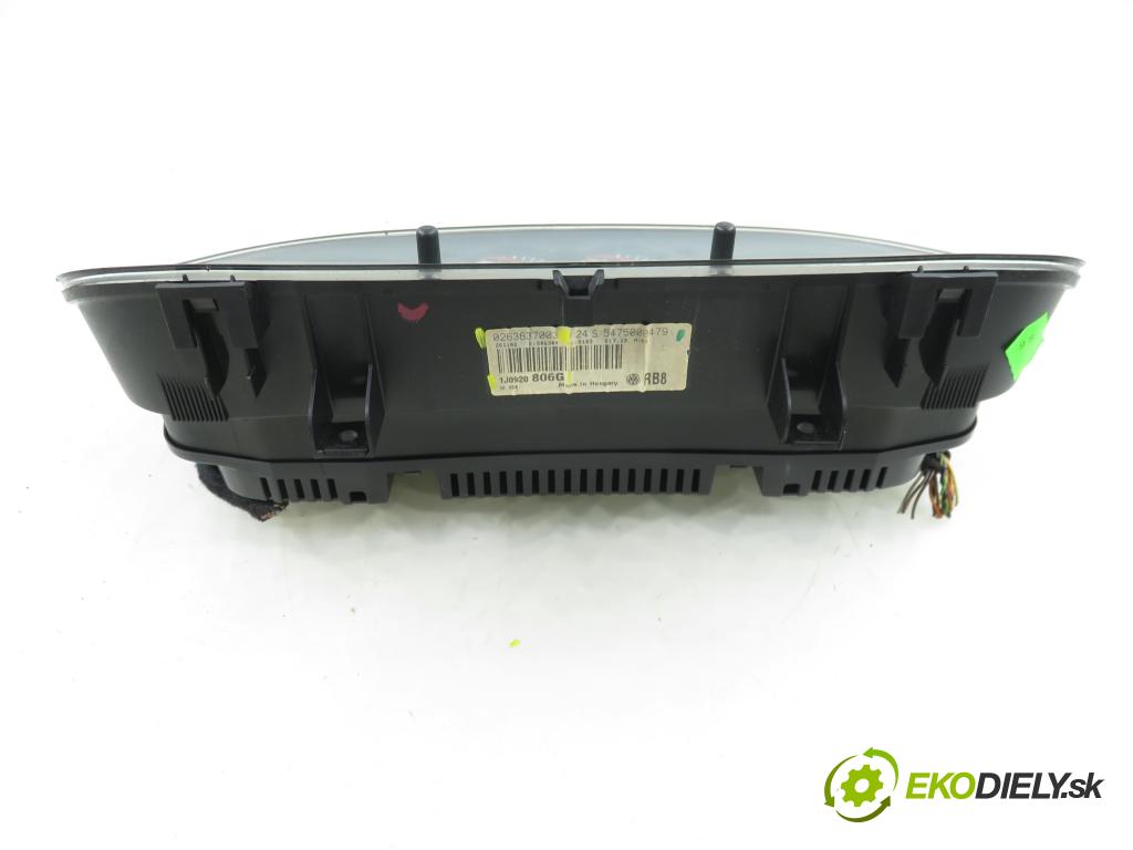 VW GOLF IV (1J1) HB 2003 74,00 1.9 TDI PD 101 - AXR 1896,00 Prístrojovka elektrický 1J0920806G ; 0263637003