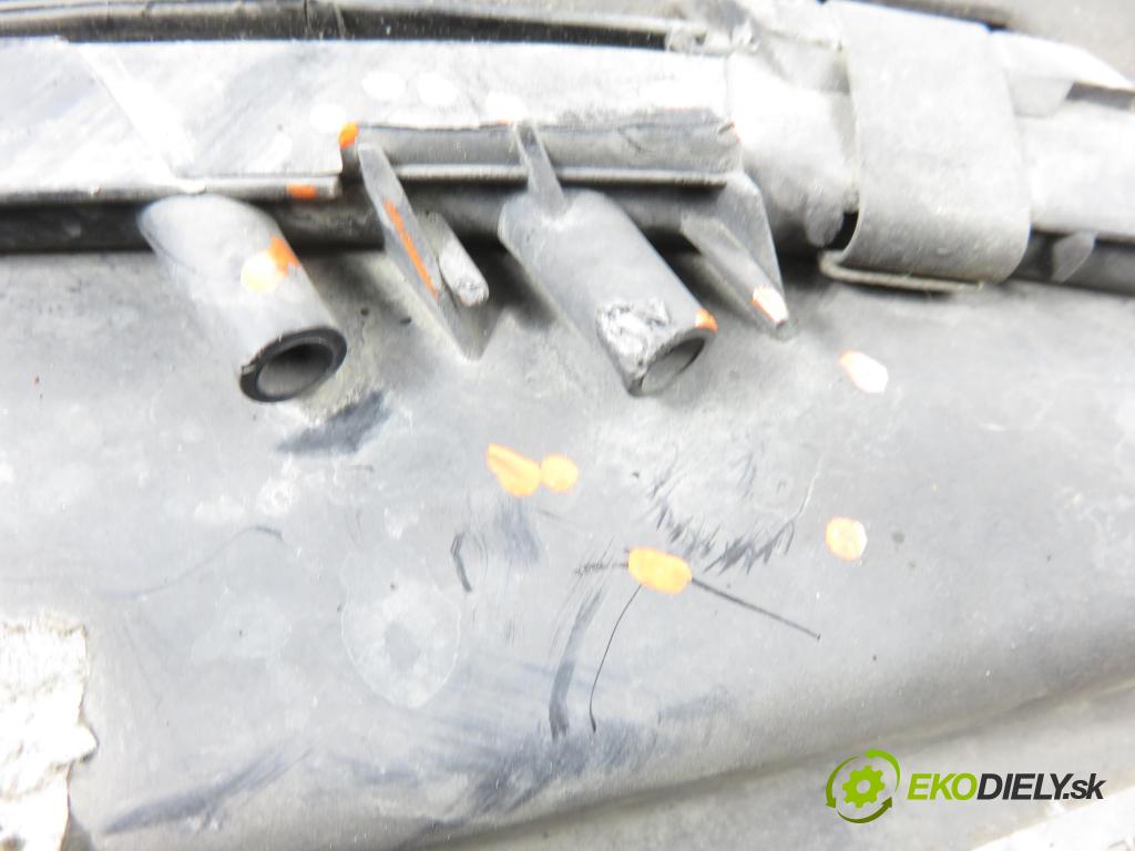 AUDI A2 (8Z0) HB 2001 55,00 1.4 - AUA 1390,00 Svetlo PP 8Z0941004